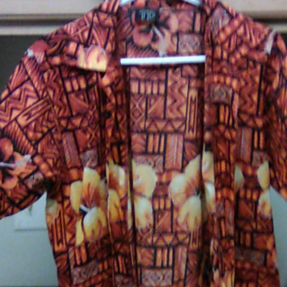 Red short sleave shirt